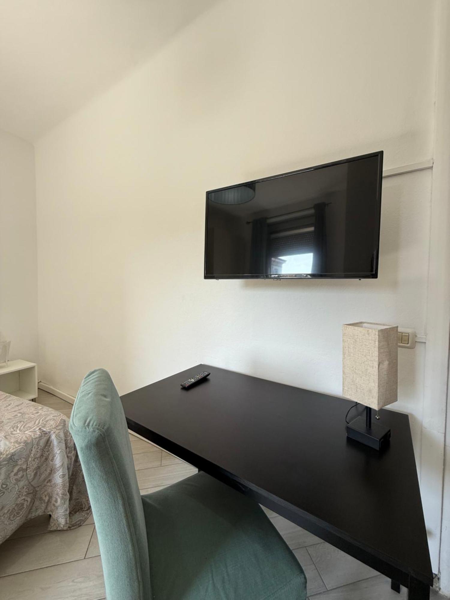 Easyrooms One Parma Luaran gambar