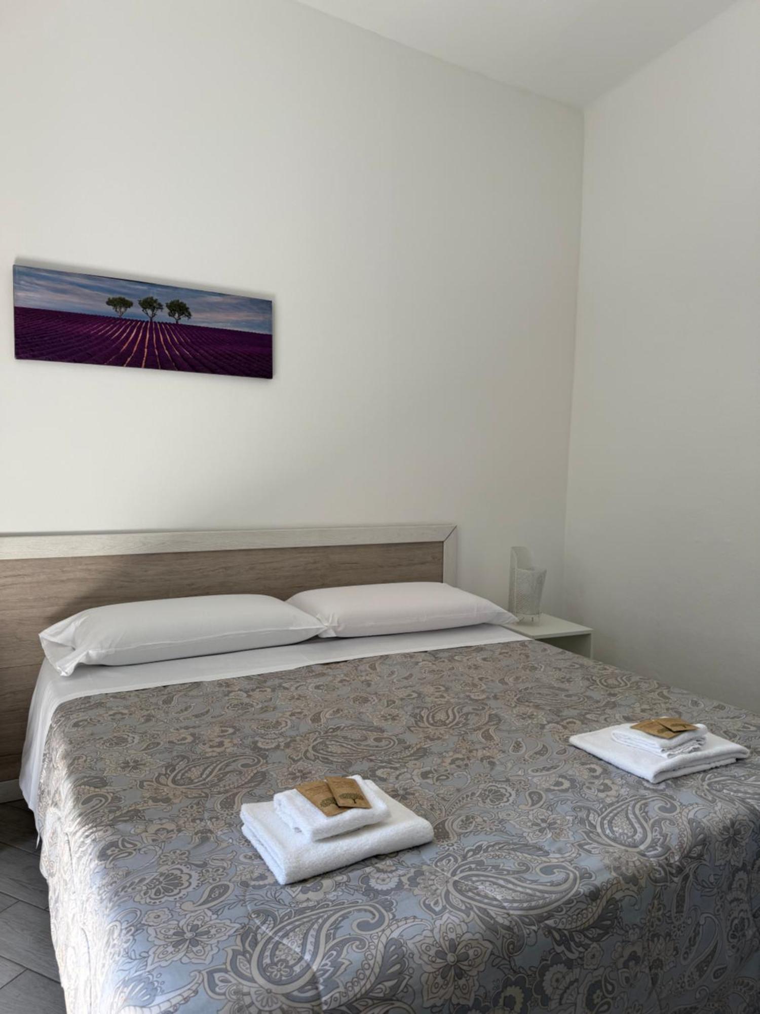 Easyrooms One Parma Luaran gambar